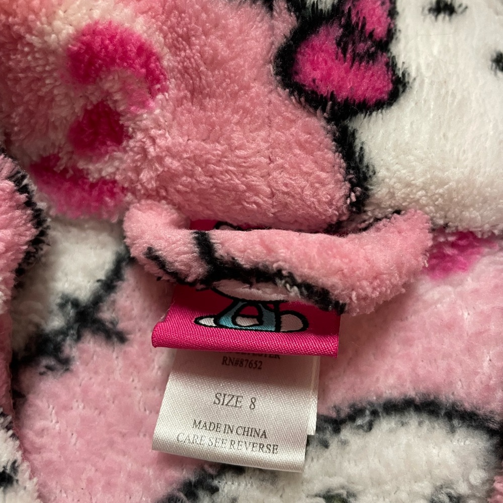 Hello Kitty Bathrobe - Picture 2 of 2
